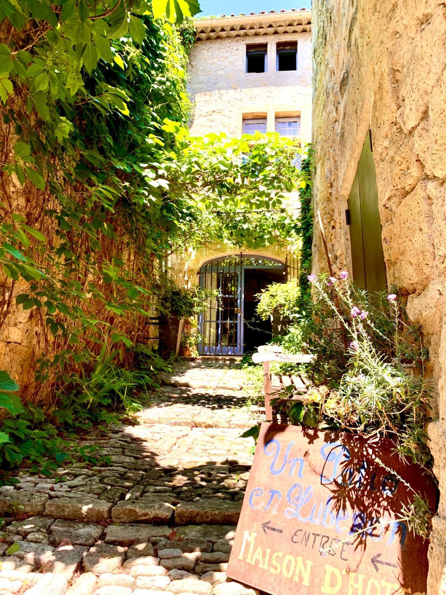 Un Patio En Luberon Ansouis Exterior foto
