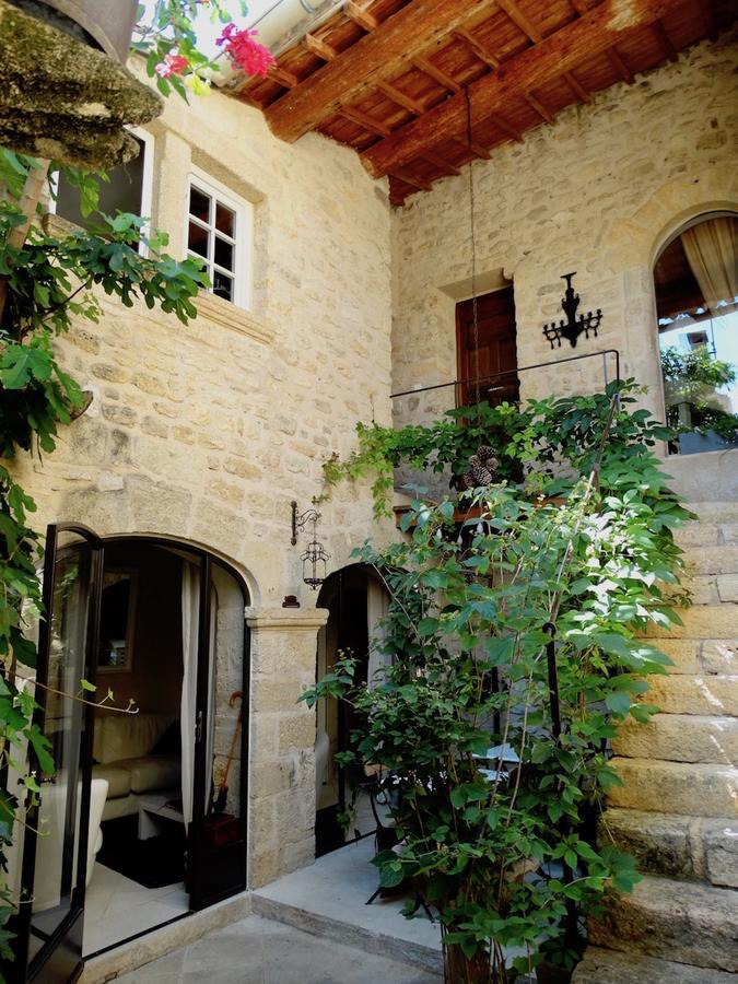 Un Patio En Luberon Ansouis Exterior foto